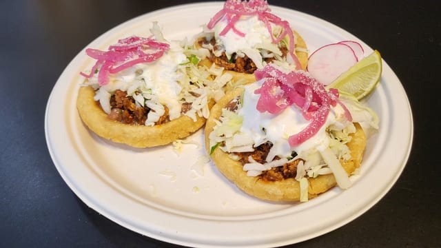 Sopes.